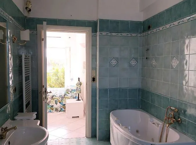 Alojamento de Acomodação e Pequeno-almoço Mia