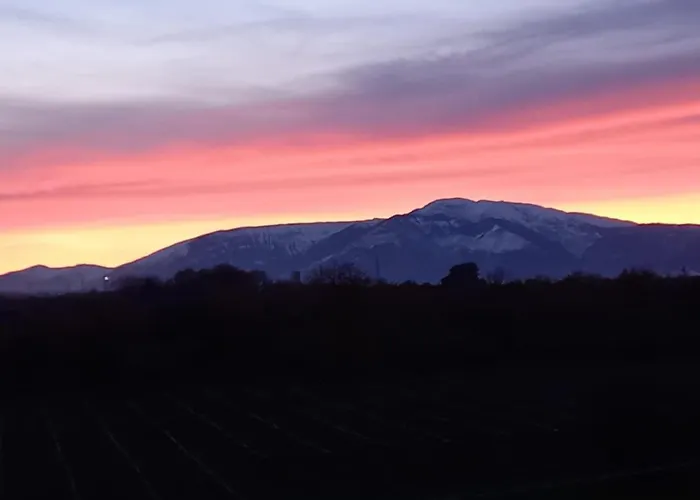 Alojamento de Acomodação e Pequeno-almoço Mia 3*